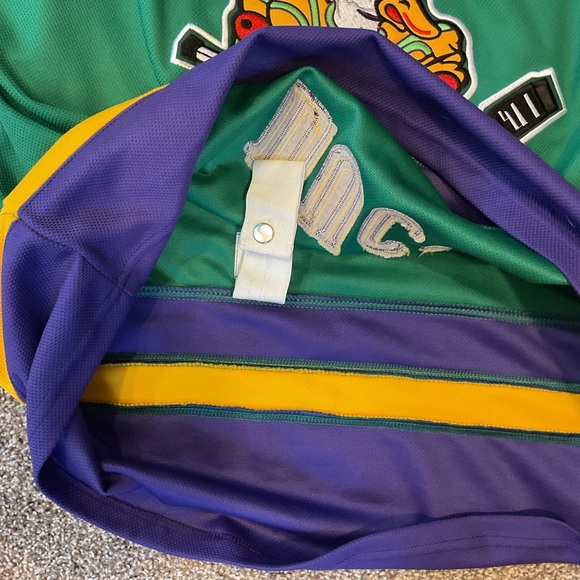 Headgear Classics Authentic Movie Throwbacks Charlie Conway 96 Jersey. 2XL - Picture 9 of 9